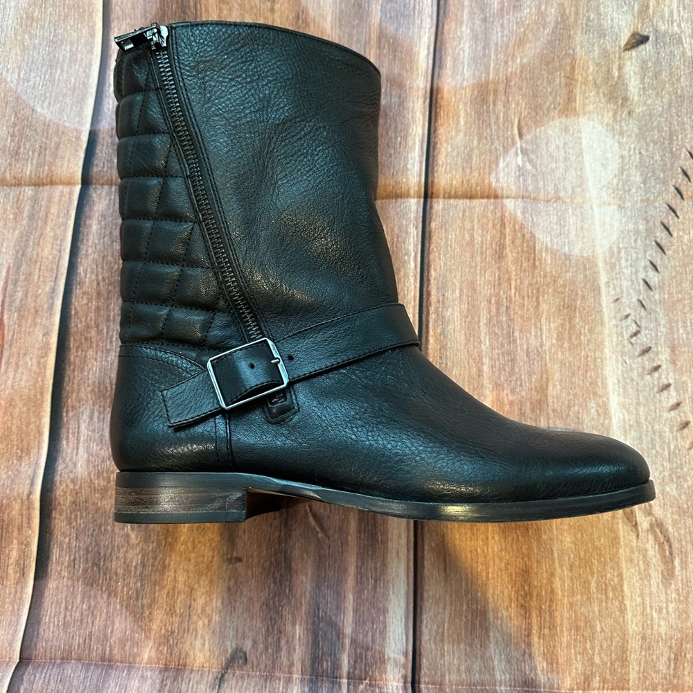 ▪️Fur lined, leather boots from Ann Taylor▪️ - Picture 5 of 7